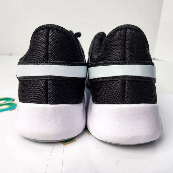 Nike Legend Essential 2 Women's  Athletic Black White Running Shoes CQ9545-001 - Picture 8 of 10